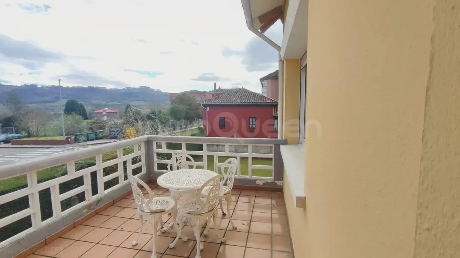 5 bedroom Finca/Country House for sale in Grado with garage - € 300,000 (Ref: 9730539)