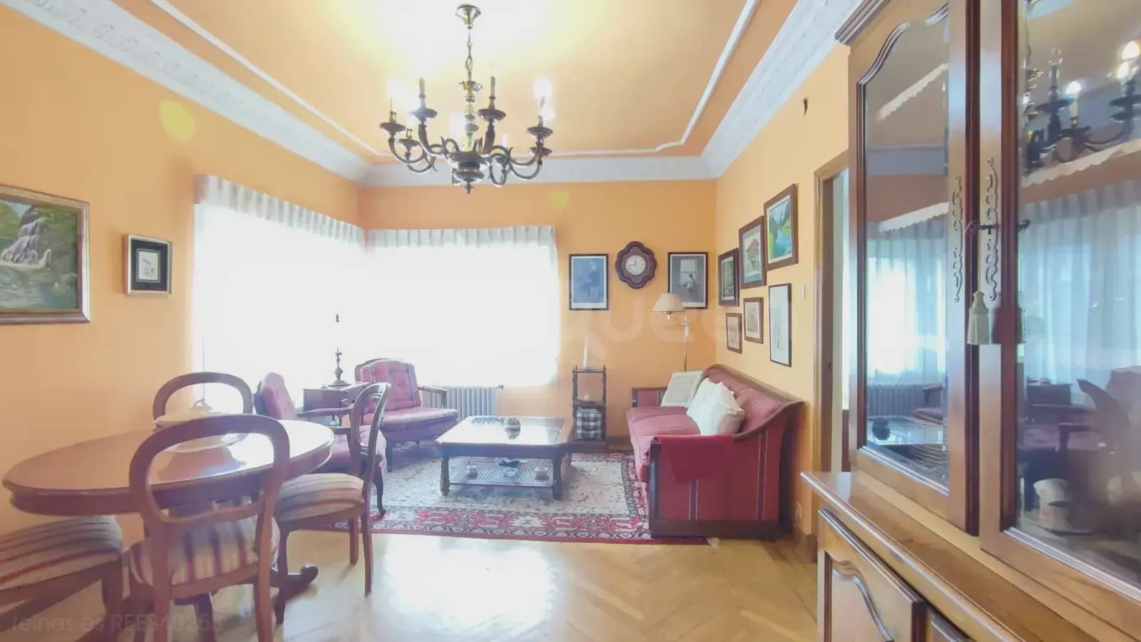 5 bedroom Finca/Country House for sale in Grado with garage - € 300,000 (Ref: 9730539)