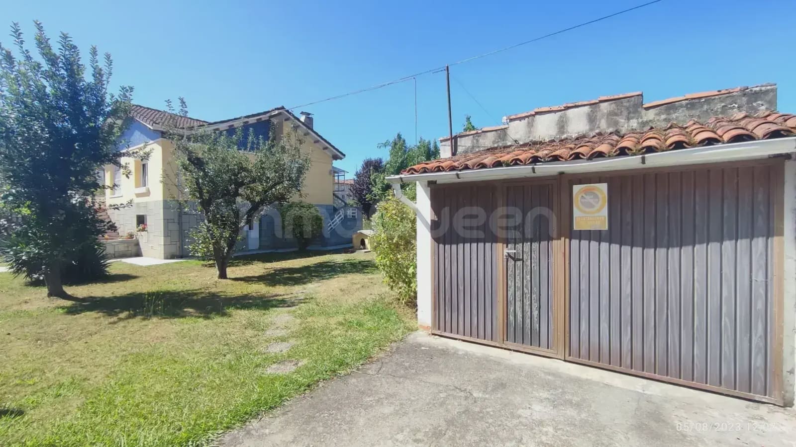 5 bedroom Finca/Country House for sale in Grado with garage - € 300,000 (Ref: 9730539)