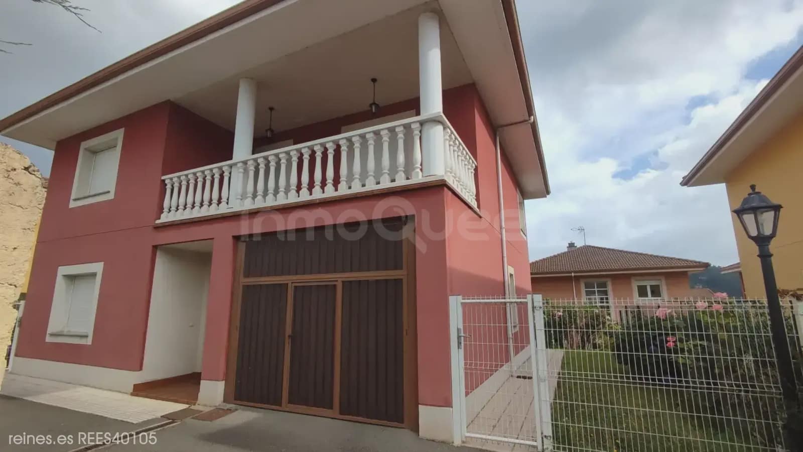 4 bedroom Apartment for sale in Soto del Barco - € 339,000 (Ref: 9730540)