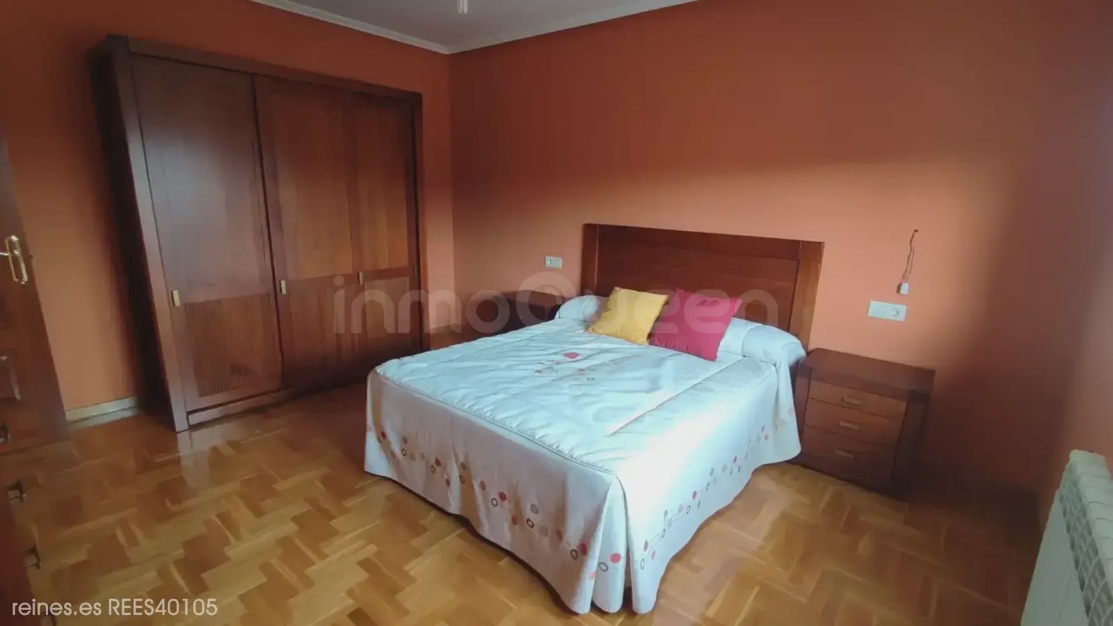 4 bedroom Apartment for sale in Soto del Barco - € 339,000 (Ref: 9730540)