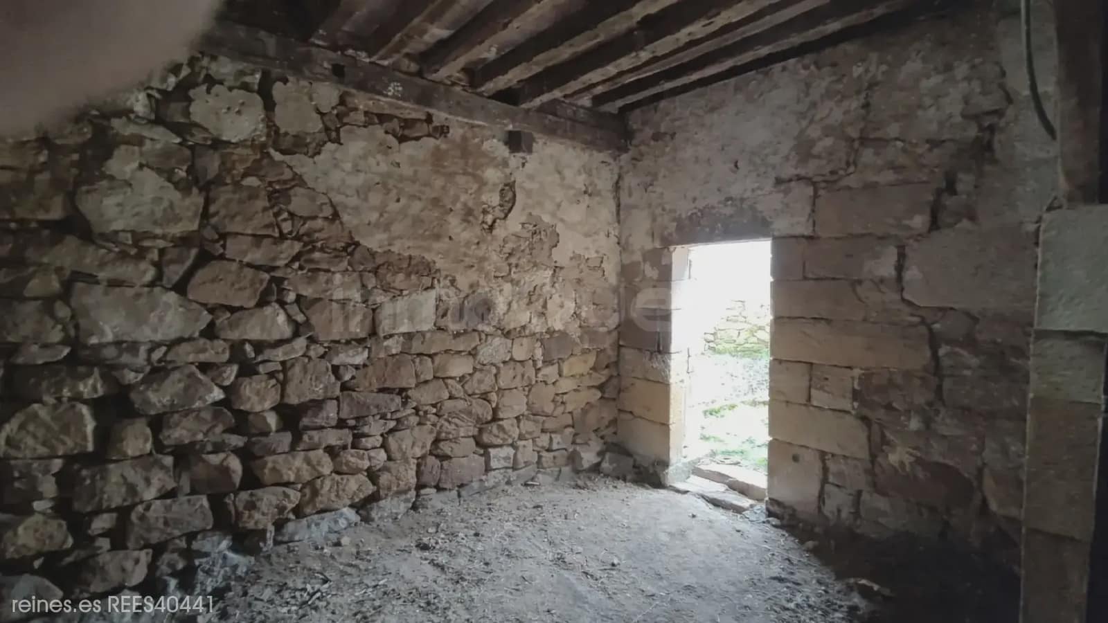 5 bedroom Finca/Country House for sale in Cieza - € 95,000 (Ref: 9730542)