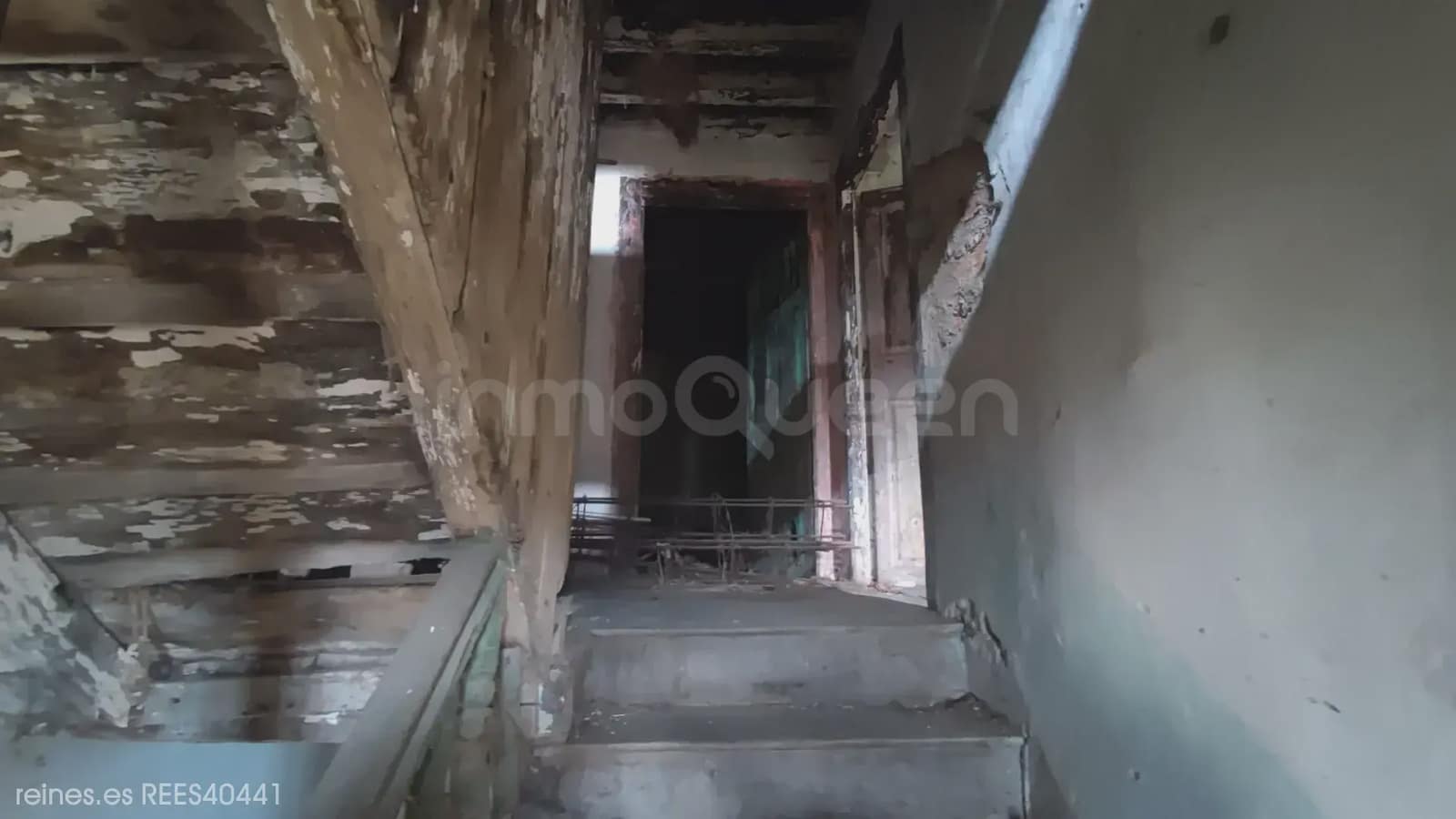 5 bedroom Finca/Country House for sale in Cieza - € 95,000 (Ref: 9730542)