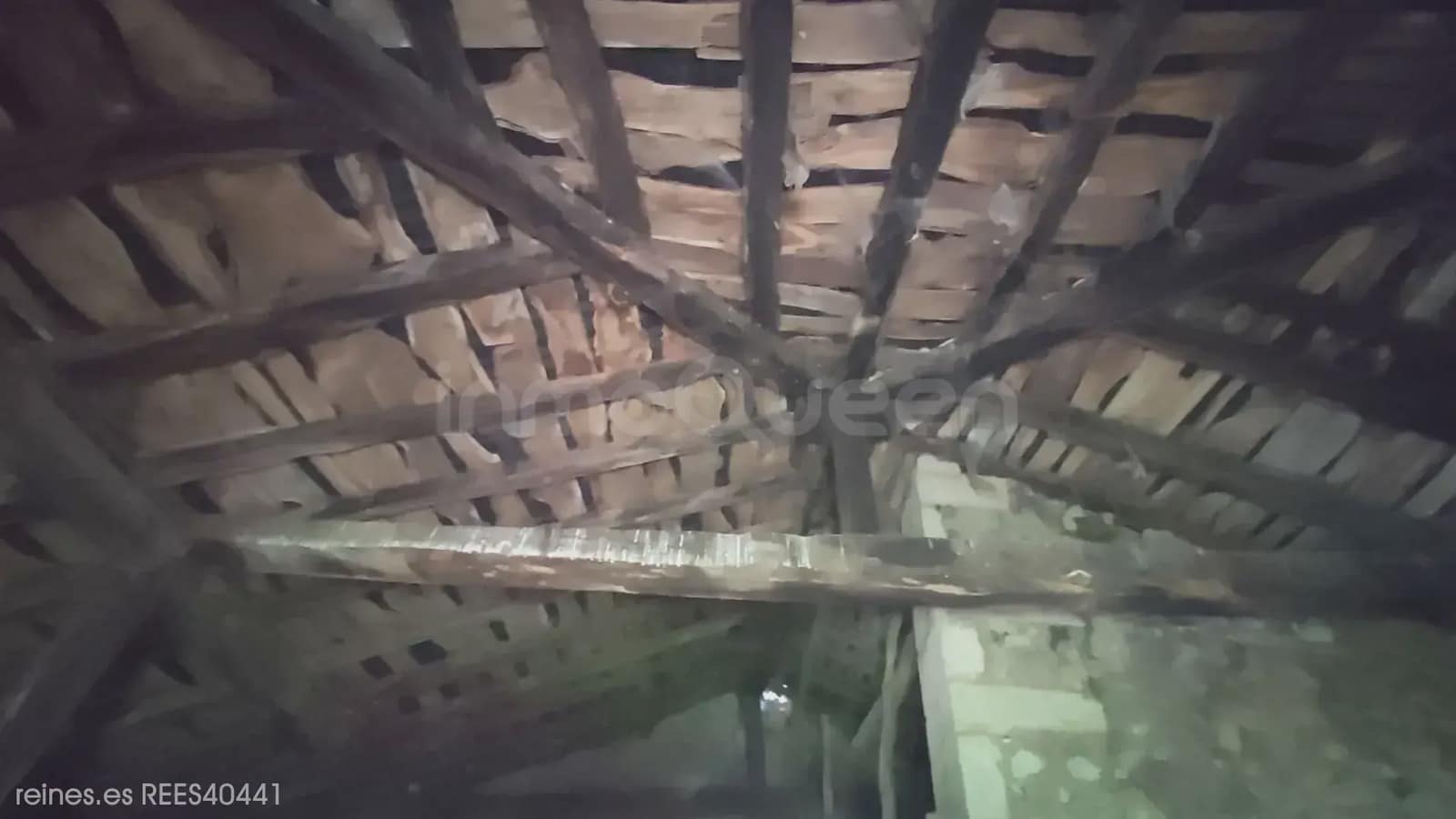 5 bedroom Finca/Country House for sale in Cieza - € 95,000 (Ref: 9730542)