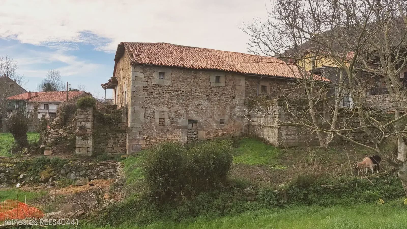 5 bedroom Finca/Country House for sale in Cieza - € 95,000 (Ref: 9730542)