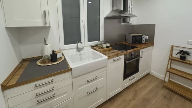 3 bedroom Flat for sale in Universidad, Madrid city - € 1,395,000 (Ref: 9730544)
