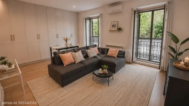 3 slaapkamer Flat te koop in Universidad, Madrid stad - € 1.195.000 (Ref: 9730544)