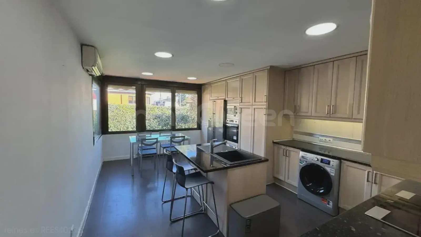 4 bedroom Apartment for sale in Madrid city - € 1,590,000 (Ref: 9730545)