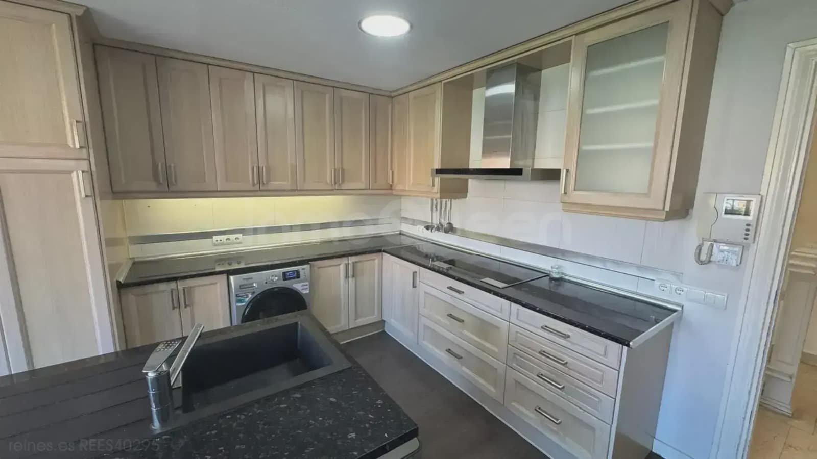 4 bedroom Apartment for sale in Madrid city - € 1,590,000 (Ref: 9730545)