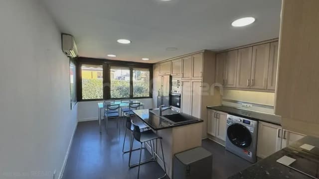 4 bedroom Apartment for sale in Corralejos, Madrid city - € 1,590,000 (Ref: 9730545)