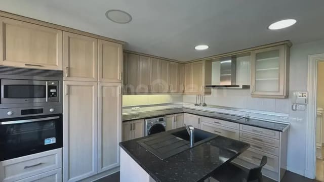 4 bedroom Apartment for sale in Corralejos, Madrid city - € 1,590,000 (Ref: 9730545)