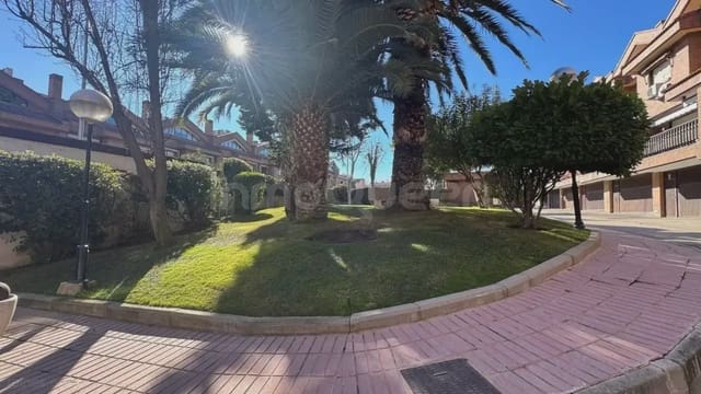 4 bedroom Apartment for sale in Corralejos, Madrid city - € 1,590,000 (Ref: 9730545)