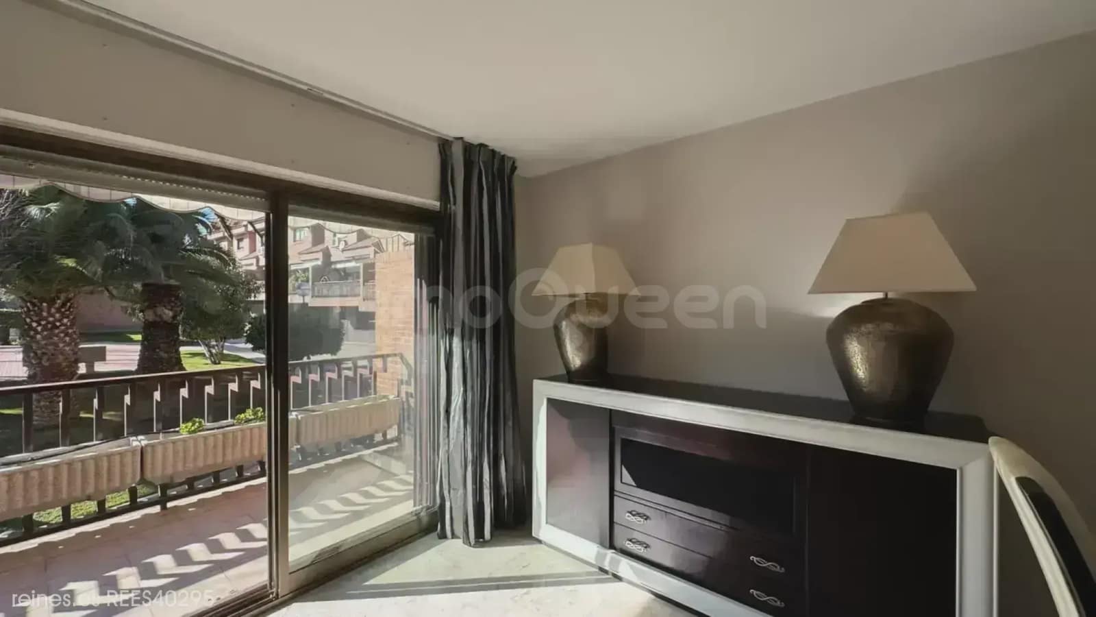 4 bedroom Villa for sale in Madrid city with pool garage - € 1,475,000 (Ref: 9730545)