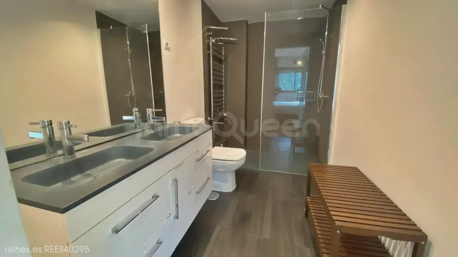 4 bedroom Villa for sale in Madrid city with pool garage - € 1,475,000 (Ref: 9730545)
