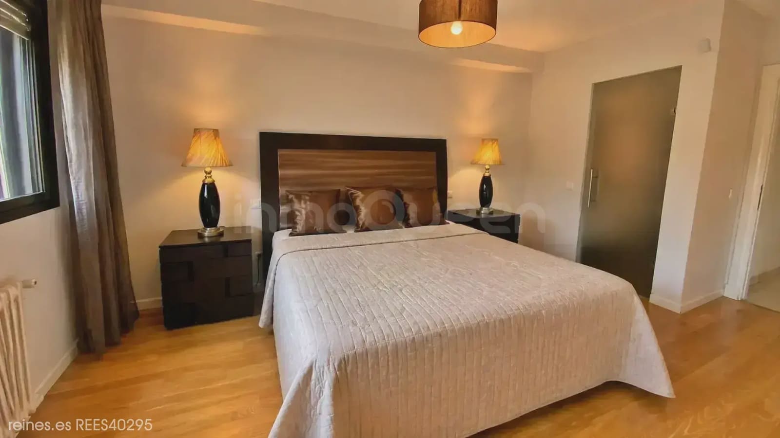 4 bedroom Villa for sale in Madrid city with pool garage - € 1,475,000 (Ref: 9730545)