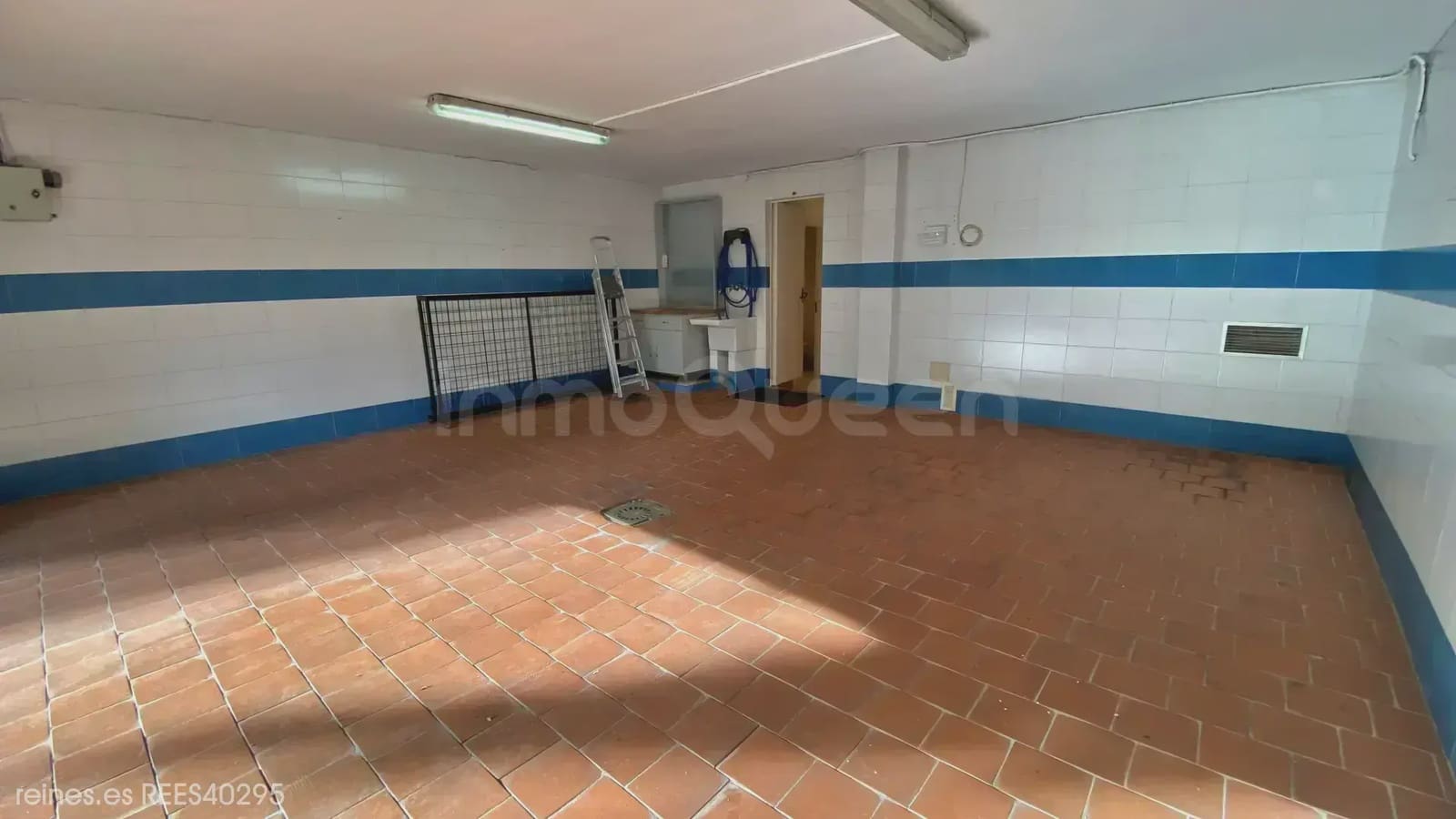 4 bedroom Villa for sale in Madrid city with pool garage - € 1,475,000 (Ref: 9730545)