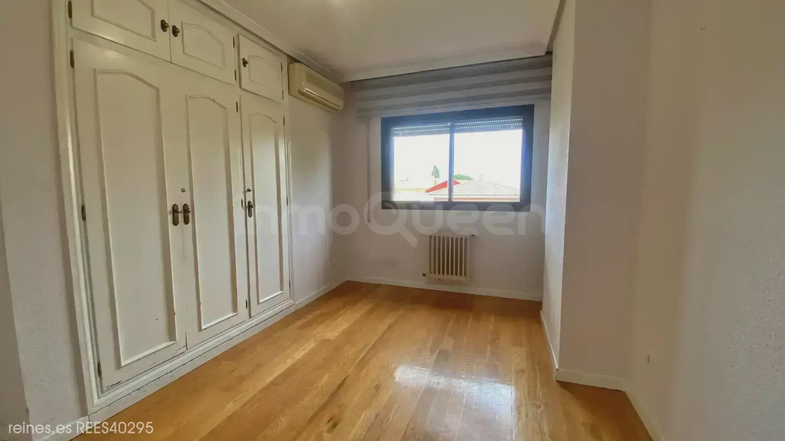 4 bedroom Villa for sale in Madrid city with pool garage - € 1,475,000 (Ref: 9730545)