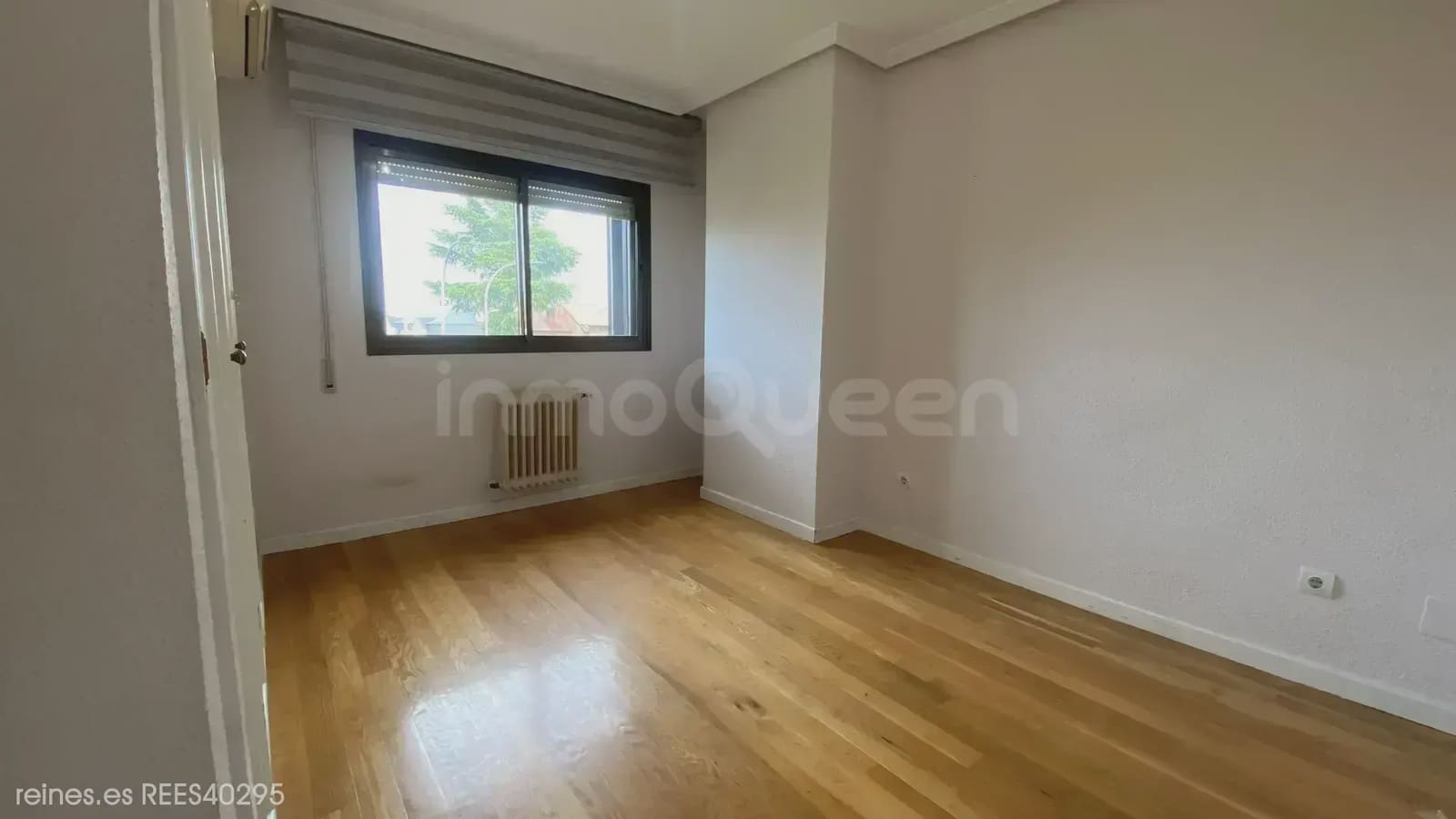 4 bedroom Villa for sale in Madrid city with pool garage - € 1,475,000 (Ref: 9730545)