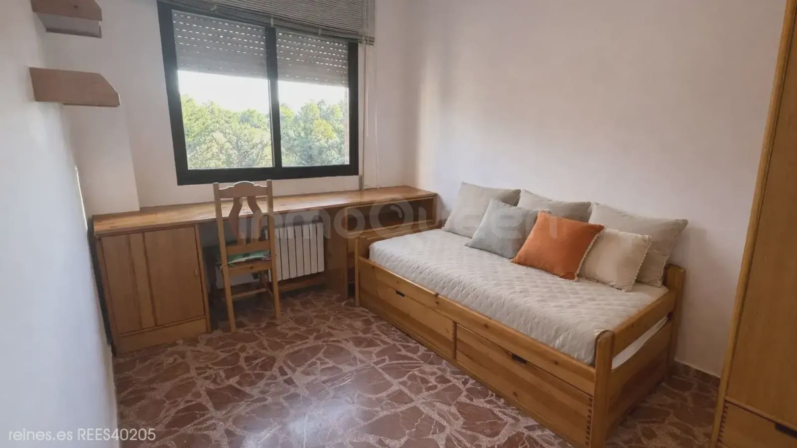 3 bedroom Apartment for sale in Zuera with garage - € 330,000 (Ref: 9730547)