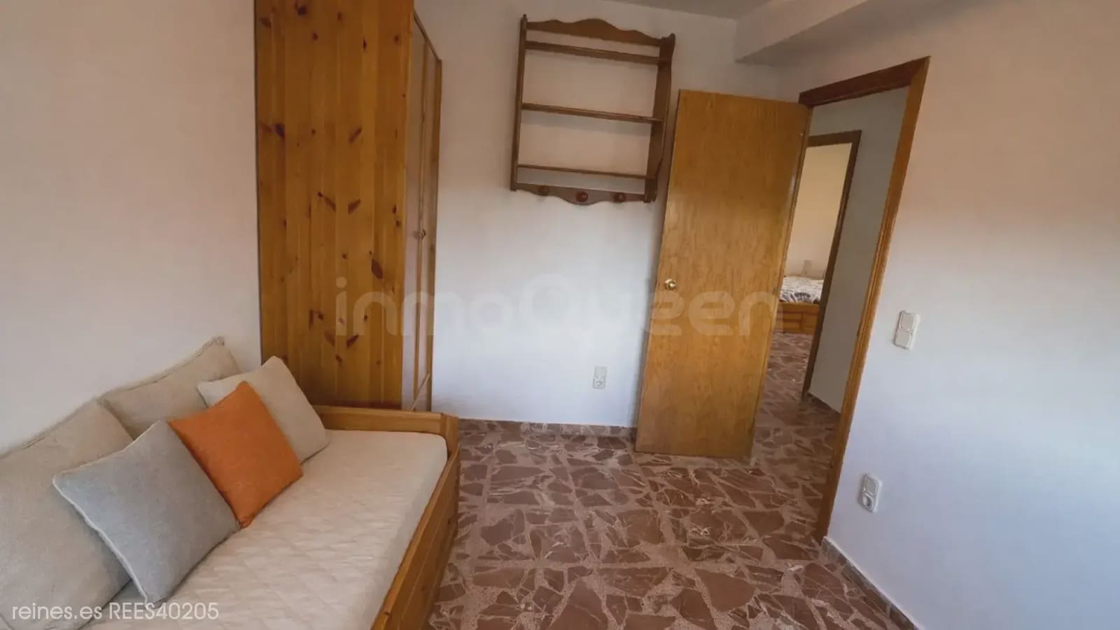 3 bedroom Apartment for sale in Zuera with garage - € 330,000 (Ref: 9730547)