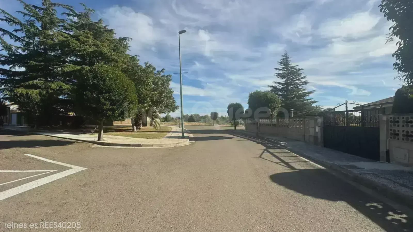 3 bedroom Apartment for sale in Zuera with garage - € 330,000 (Ref: 9730547)