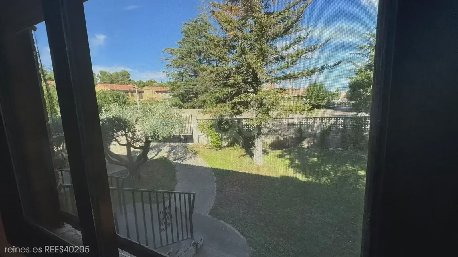 3 bedroom Apartment for sale in Zuera with garage - € 330,000 (Ref: 9730547)