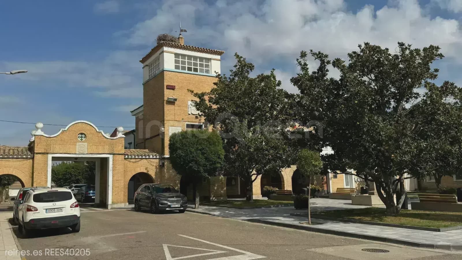 3 bedroom Apartment for sale in Zuera with garage - € 330,000 (Ref: 9730547)