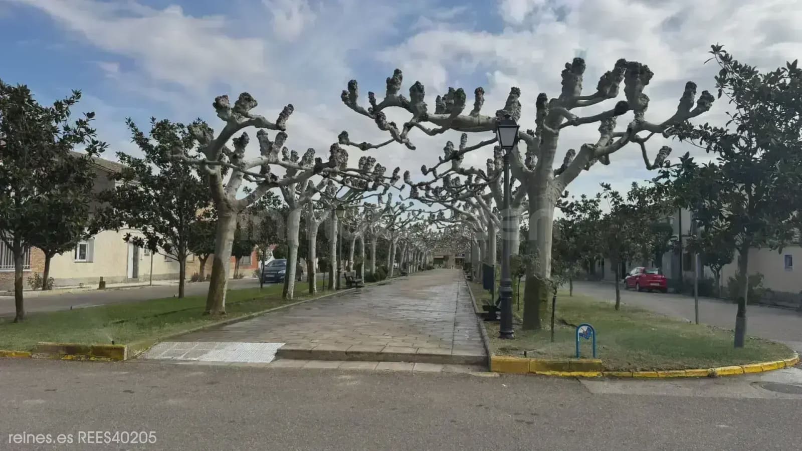 3 bedroom Apartment for sale in Zuera with garage - € 330,000 (Ref: 9730547)