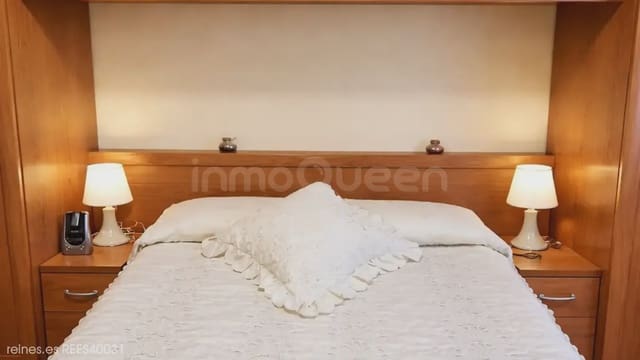 Piso de 3 habitaciones en Vegadeo en venta - 100.000 € (Ref: 9730715)