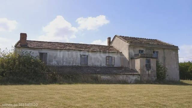 Finca/Country House for sale in Foz with garage - € 185,000 (Ref: 9731246)