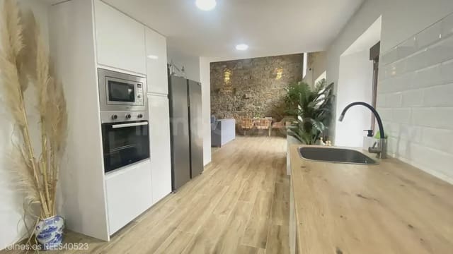6 chambre Finca/Maison de Campagne à vendre à Alfoz de Lloredo avec garage - 599 000 € (Ref: 9731247)