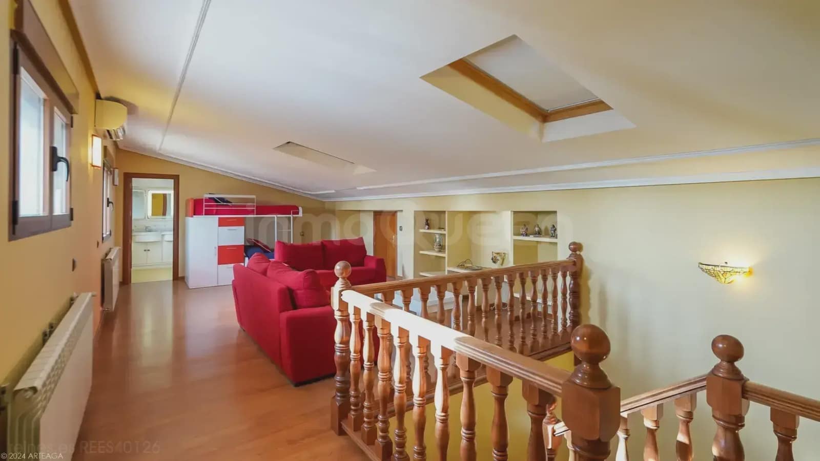 5 bedroom Apartment for sale in Orusco de Tajuna with garage - € 550,000 (Ref: 9748413)
