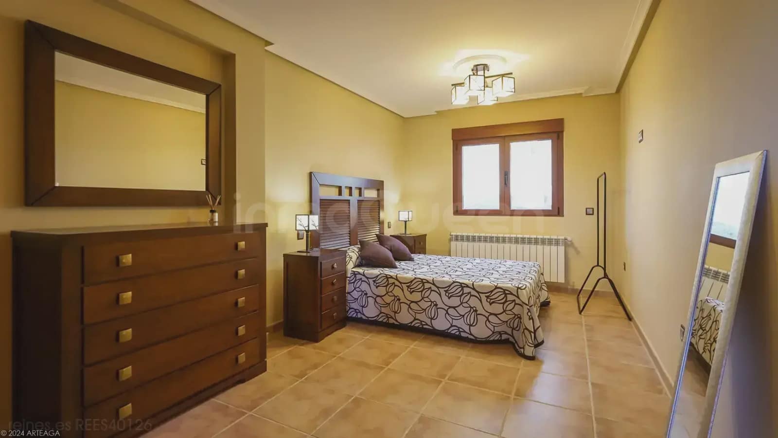 5 bedroom Apartment for sale in Orusco de Tajuna with garage - € 550,000 (Ref: 9748413)