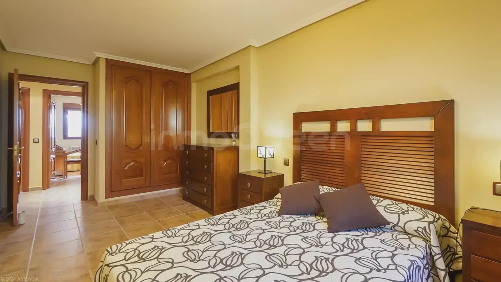 5 bedroom Apartment for sale in Orusco de Tajuna with garage - € 550,000 (Ref: 9748413)