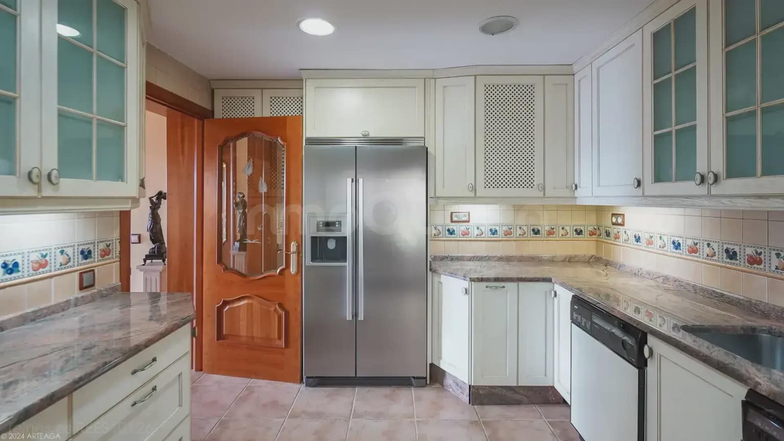 5 bedroom Apartment for sale in Orusco de Tajuna with garage - € 550,000 (Ref: 9748413)