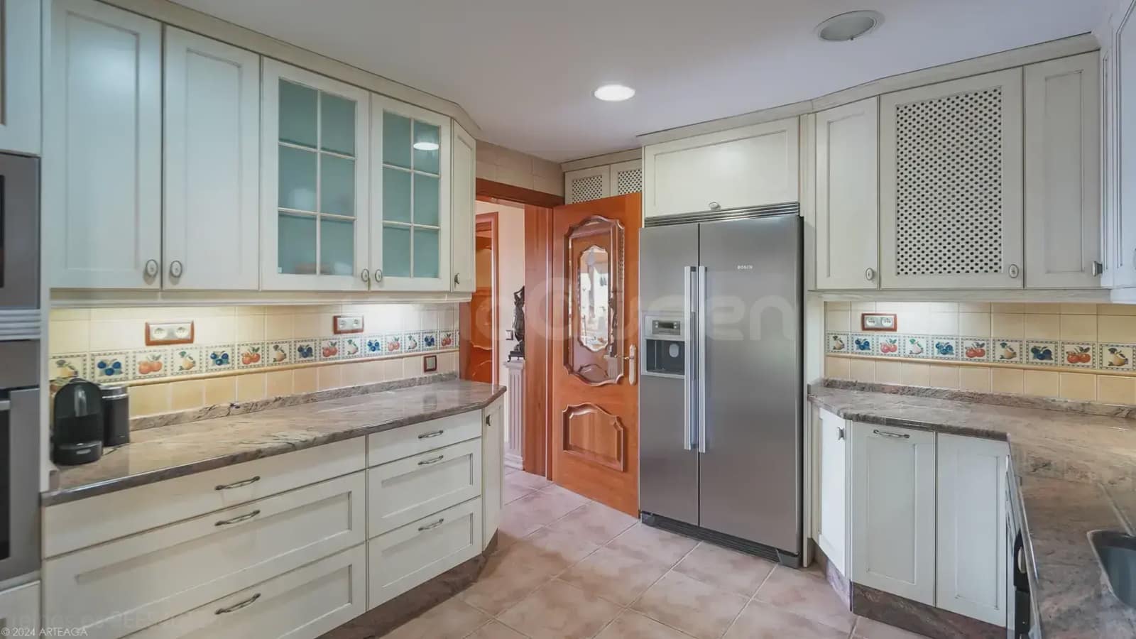 5 bedroom Apartment for sale in Orusco de Tajuna with garage - € 550,000 (Ref: 9748413)