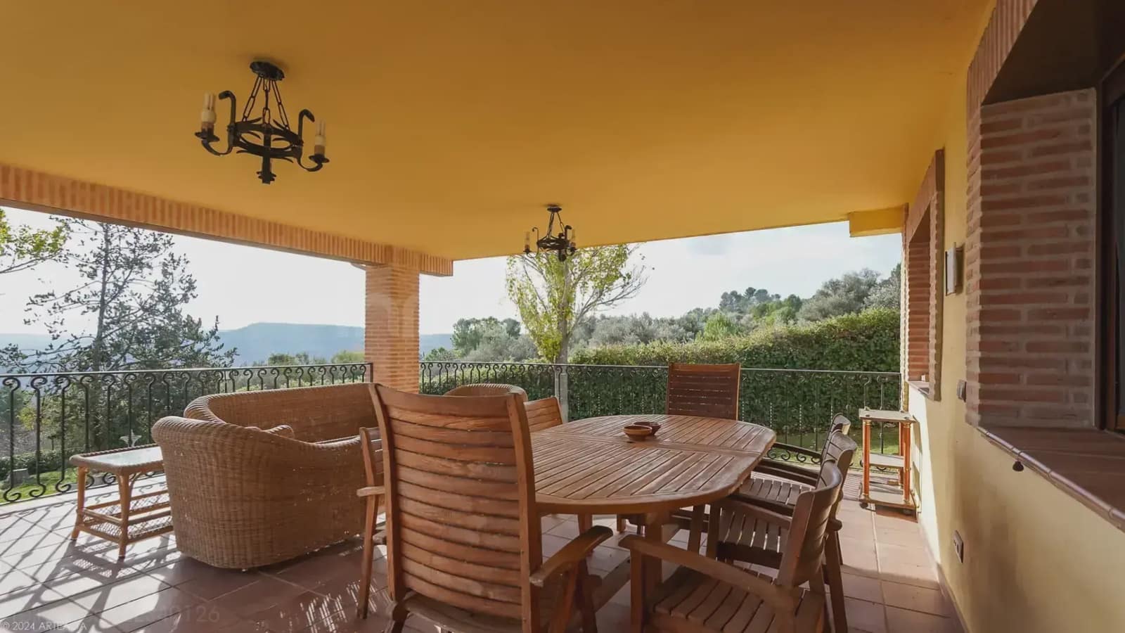 5 bedroom Apartment for sale in Orusco de Tajuna with garage - € 550,000 (Ref: 9748413)