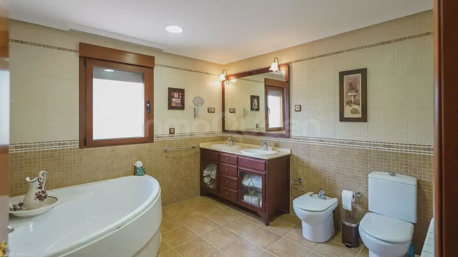 5 bedroom Apartment for sale in Orusco de Tajuna with garage - € 550,000 (Ref: 9748413)