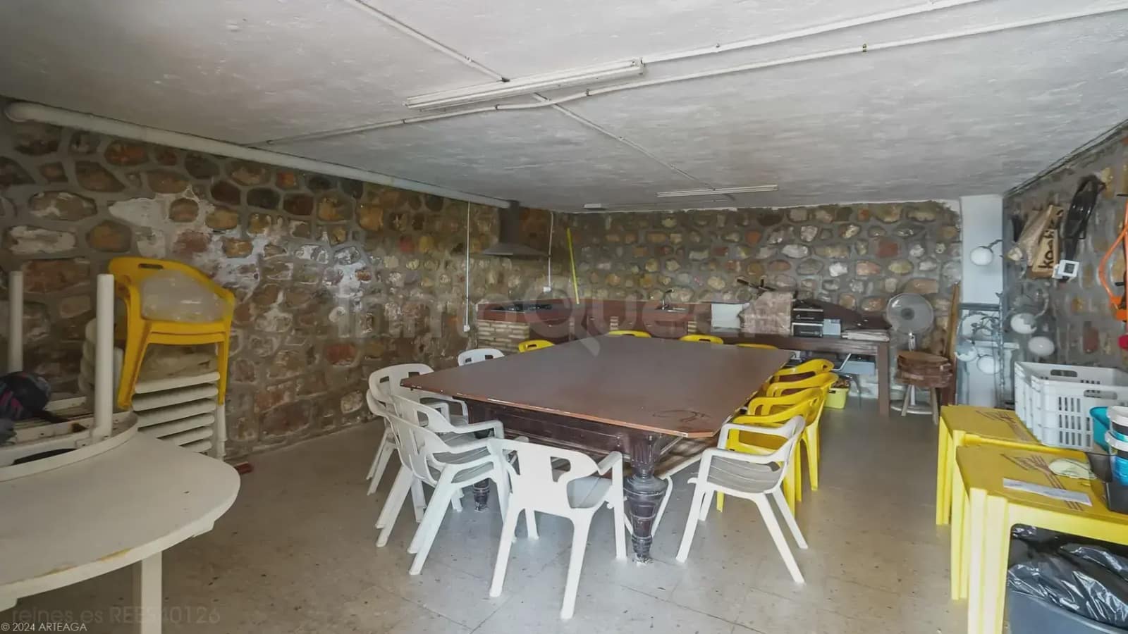 5 bedroom Apartment for sale in Orusco de Tajuna with garage - € 550,000 (Ref: 9748413)