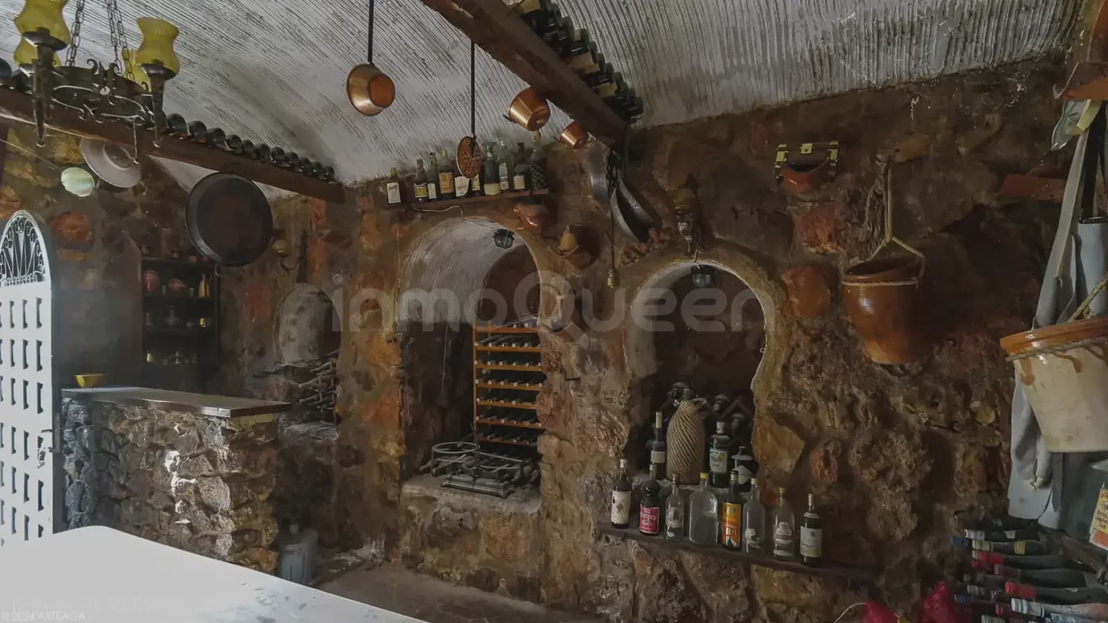 5 bedroom Apartment for sale in Orusco de Tajuna with garage - € 550,000 (Ref: 9748413)