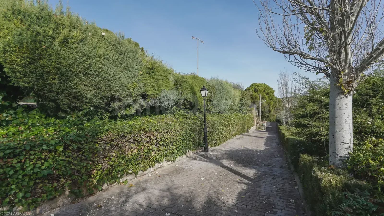 5 bedroom Apartment for sale in Orusco de Tajuna with garage - € 550,000 (Ref: 9748413)