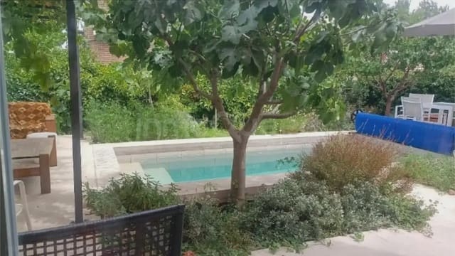 4 soveværelse Semi-Rækkehus til salg i Alcobendas - € 1.090.000 (Ref: 9748414)