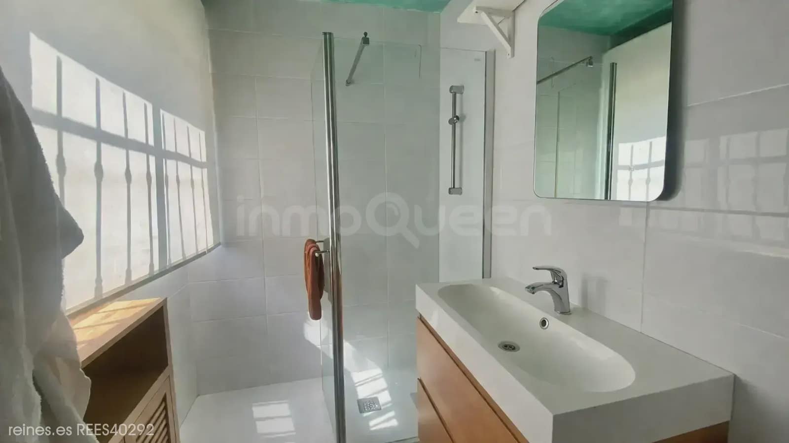 4 bedroom Semi-detached Villa for sale in Alcobendas with pool - € 975,000 (Ref: 9748414)