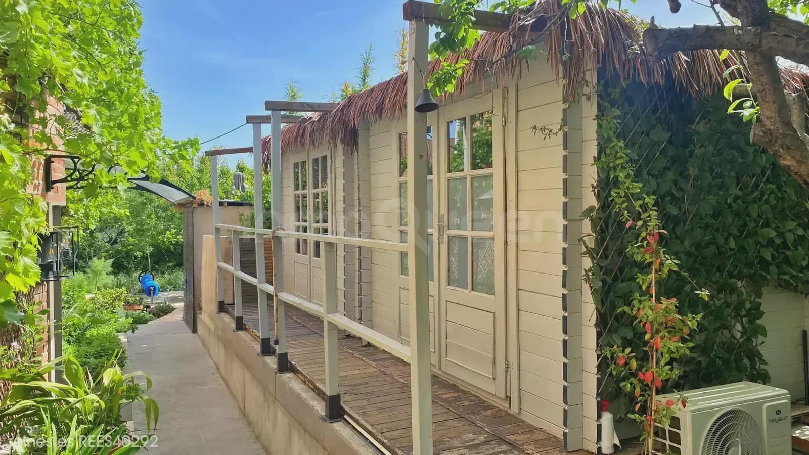 4 bedroom Semi-detached Villa for sale in Alcobendas with pool - € 975,000 (Ref: 9748414)