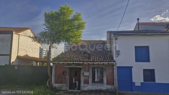 Finca/Hus på landet till salu i Pola de Siero, Siero - 85 000 € (Ref: 9758086)