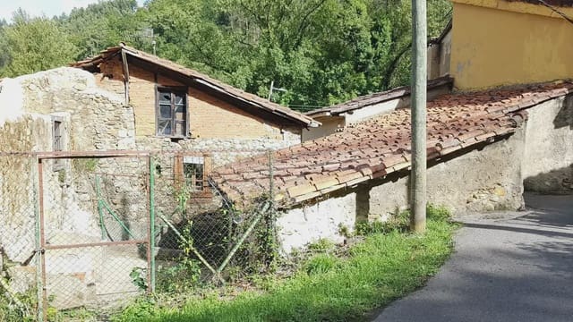 3 chambre Finca/Maison de Campagne à vendre à Grado - 28 000 € (Ref: 9760115)