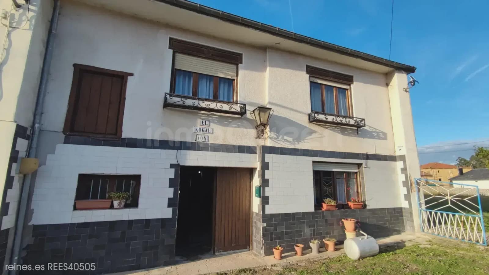 3 bedroom Semi-detached Villa for sale in Miengo - € 449,000 (Ref: 9762395)