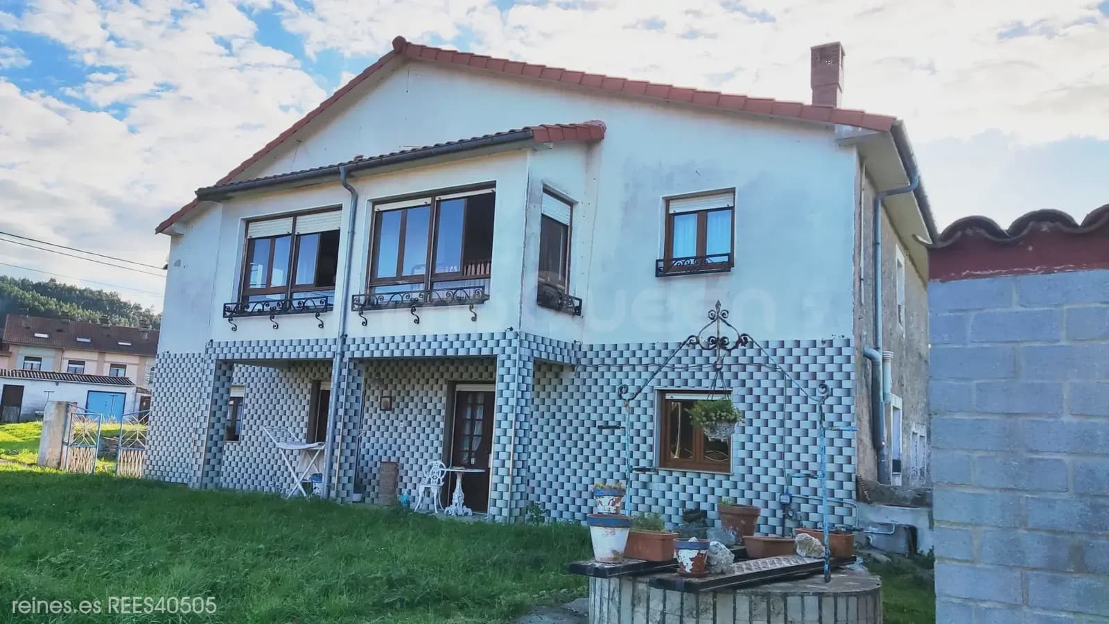 3 bedroom Semi-detached Villa for sale in Miengo - € 449,000 (Ref: 9762395)