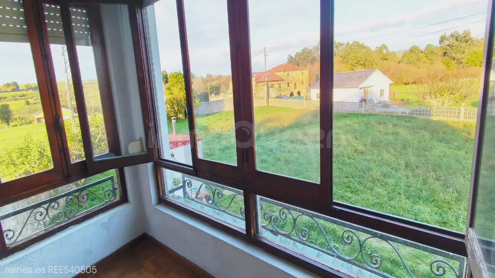 3 bedroom Semi-detached Villa for sale in Miengo - € 449,000 (Ref: 9762395)