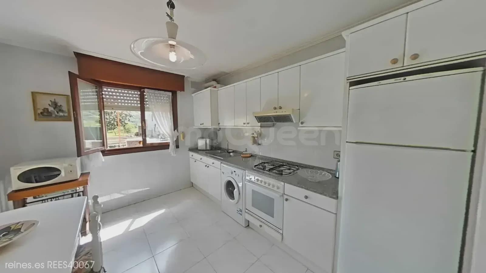 Semi-Rækkehus til salg i Rasines - € 265.000 (Ref: 9763446)